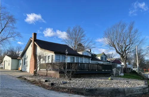 Lakeview Ashtabula, OH - 5 min to GOTL - Deck - King - Wineries - Lake Erie