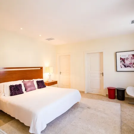 Porto Cupecoy : Spacious 2 BRS condo on Porto Cupecoy Marina