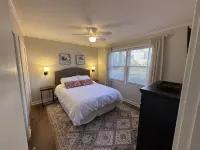 Main level 1 bedroom condo within walking distance to Village District! - Homestays