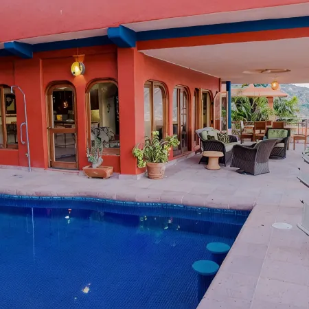 Nice vacation place to relax under the hot sun of zihuatanejo