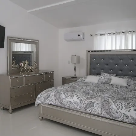Villa Blanc $$ Last Minute Deal  No Deposit/Cleaning Feesinverter Backup