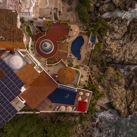 Puerto Vallarta amazing Beachfront Home, Chef included, heated infinite pool.