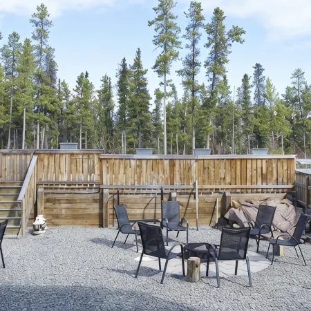 Mountain Haus w/ HOT TUB & large backyard w/firepit. Only 7 mins to downtown