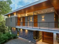 Tropical 4 Bedroom Luxury Home with Pool & Hot Tub