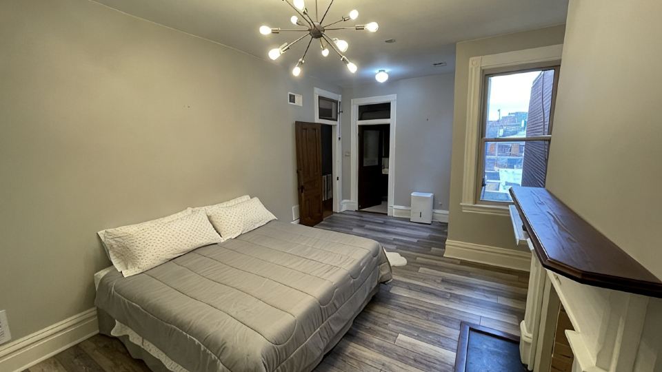 Breathtaking Spacious PGH Skyline Loft On Carson Street