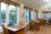 Bee 'n Bee Bed n' Breakfast - parking