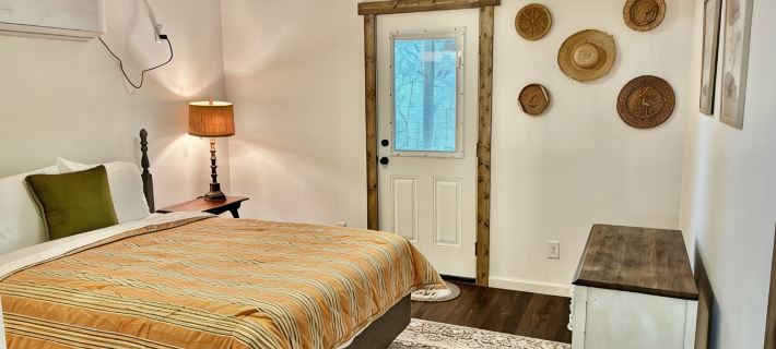 Bison Hall 5, No cleaning fee, Near Harding Hotels in White County