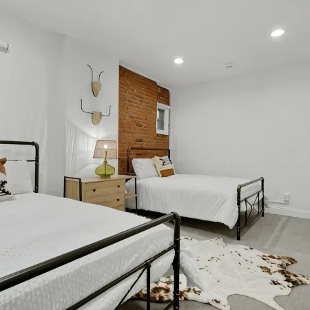 6 Bedrooms - Stunning Remodel, Heart of Downtown Denver
