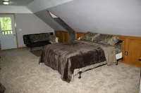 Northwoods Get Away!  Enjoy the privacy of this property & large game room! - Wifi