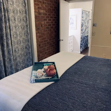 Tanglewood Farm -Horse & Hound Suite 1 Br/2BA Private Apt on Horse Farm