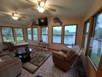 Experience Ormond Beach living near Daytona Speedway - 4 ดาว