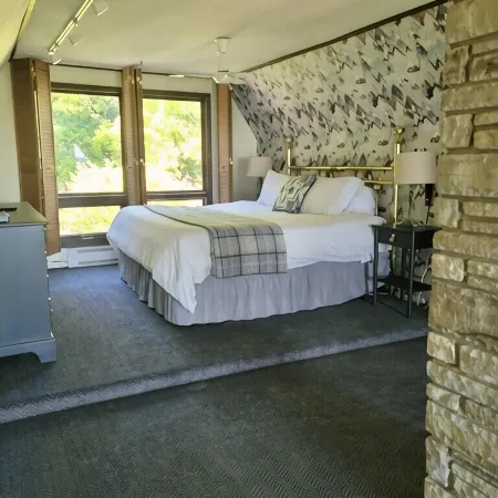 A-Frame Amazing Mtn Views, Hot Tub, Game Room, Brparkway Burnsvillle & Hiking