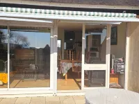 Apartment with beautiful view over a wooded park and a large terrace 아르종 호텔