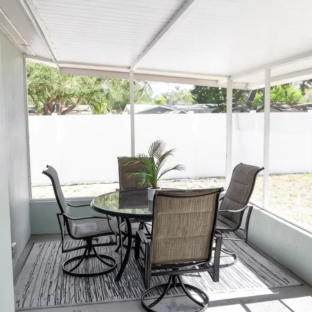 NEW! The Seafoam Bungalow - close to beaches!