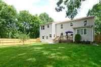 IN-GROUND POOL, Close to Beach/Vineyards, Wickford, Newport & Narragansett - Wifi