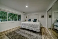 Bellingham Waterfront Retreat, Private Dock, Amazing Views - 4-Star