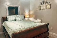 Scenic Mountain Views 4 Bed 2 Bath - 3-Star
