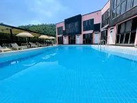 Gapyeong All That Water Poolvilla Hotels near Interactive Art Museum