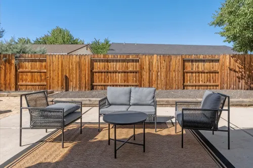 Luxury Home, W/Pool Table; 40 min from Tahoe - Villas