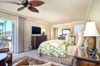 Northcoast Village Beautiful Penthouse w/ large rooftop deck and VIEWS! - ที่มีฟิตเนส