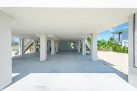 Discount Available! 4 Br/3 BA Private Pool/Dock/Canal Front/Neighborhood Beach! - Villas