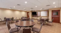 Holiday Inn Express & Suites MOREHEAD by IHG - 2-Star