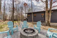 3-Br Luxury Home with Hot Tub & Arcade Games - 3-Star