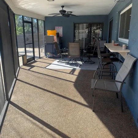 3-Bedroom Vacation Home - 10 Minutes from Honeymoon Island - Heated Pool