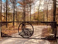 Soothing LOG CABIN in charming Eureka Springs - Chalets