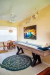 Funky Beach Bungalow. Premier location! Coolest place in town. - Wifi