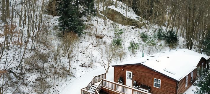 Hocking Hills Cabin- private hot tub, hiking trail, caves, fire pit, pool table Ξενοδοχεία στην πόλη Hocking County