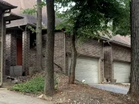 Wooded Area Near Uco & Hospitals with Neighborhood Pool. - 4-Star