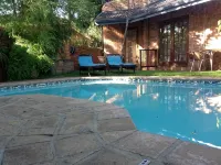 Rhino Coast Guesthouse - Parking