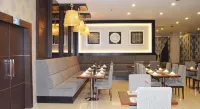 Zenith Hotel - Parking