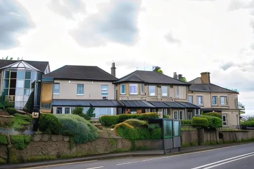 Rising Sun Hotel by Greene King Inns - bar