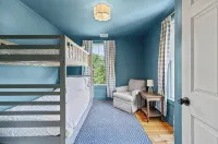 The Blueberry House - Spacious, Family & Pet-Friendly Retreat near Sebago Lake - Wifi