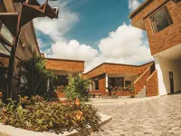 Toucan Platinum Suites Aparthotel - Pools
