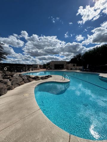 Cozy Adobe Retreat with Stunning Mountain Scenery and Pool access!