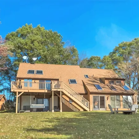 Timber frame home only 5 minutes from Windham Mountain - perfect for 2 families!