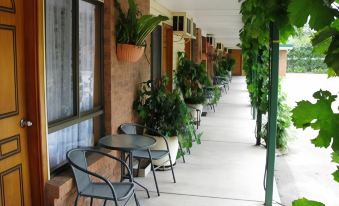 The Wayfarer Motel