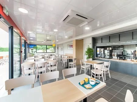 B&B Hotel Verdun Отели в г. Верден