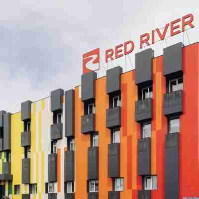 Red River Hotel Exterior