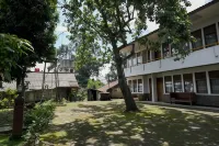 Rumah Pahoman Syariah Mitra RedDoorz Các khách sạn ở Pahoman
