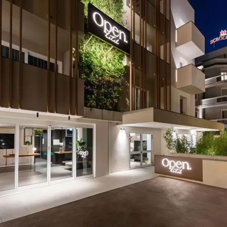 Open Hotel