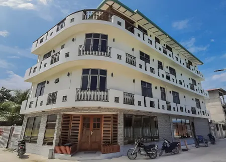 Maaniya Residence Отели в г. Nalaguraidhoo