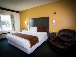 Chisholm Inn & Suites