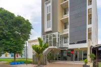 RedDoorz Plus Near Eka Hospital BSD 5 Hotels in Serpong Sub-District