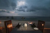 Hikkaduwa Beach Hotel - breakfast