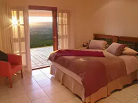 The Summit Rainforest Retreat Hotels in Yungaburra