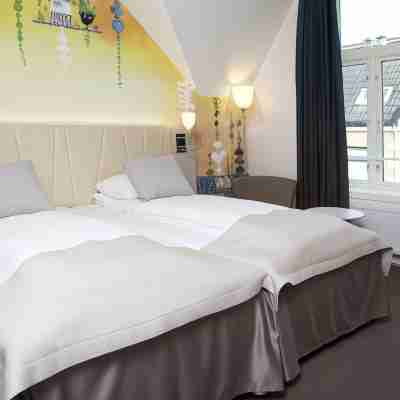 Quality Hotel Waterfront Rooms